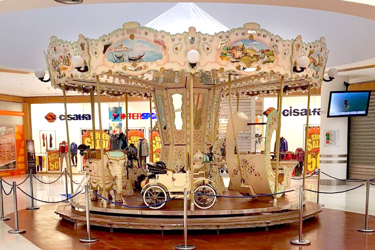carousel centro commerciale